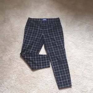 Old Navy Pixie-cut Pant.